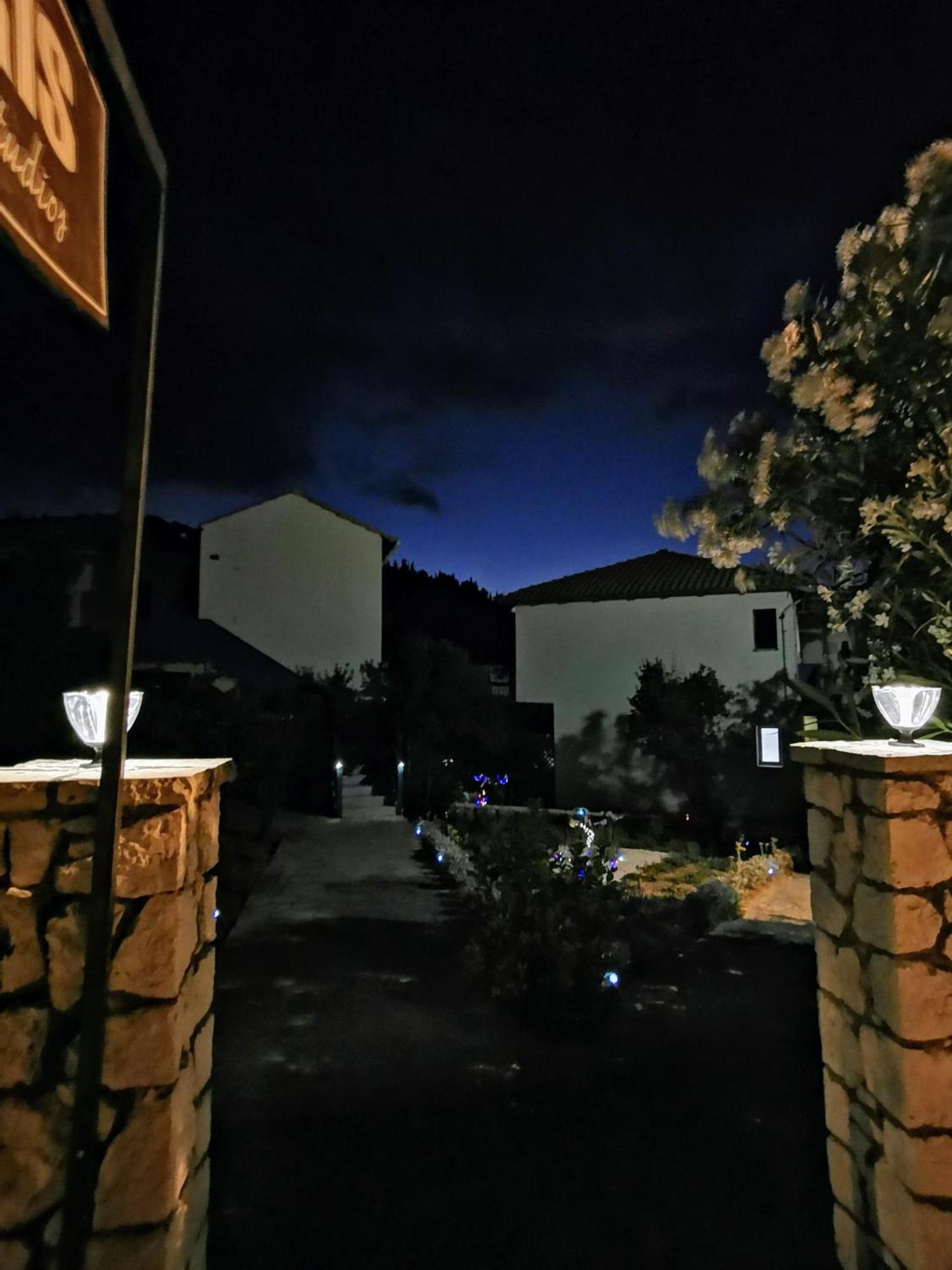 Iris Studios Áyios Nikítas Exterior foto